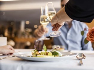 Wellnessurlaub im Allgäu mit vielen Inklusivleistungen Wellnessurlaub im Allgäu mit vielen Inklusivleistungen